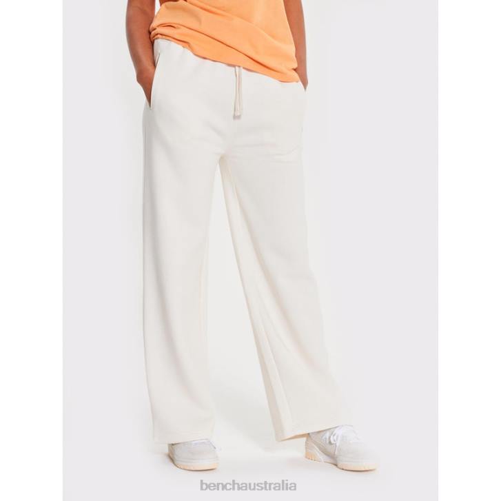 SAYLAH Joggers Women 8V8T124 Winter White Bench Apparel